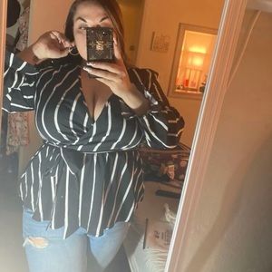 PLUS V NECK BELTED BLOUSE
